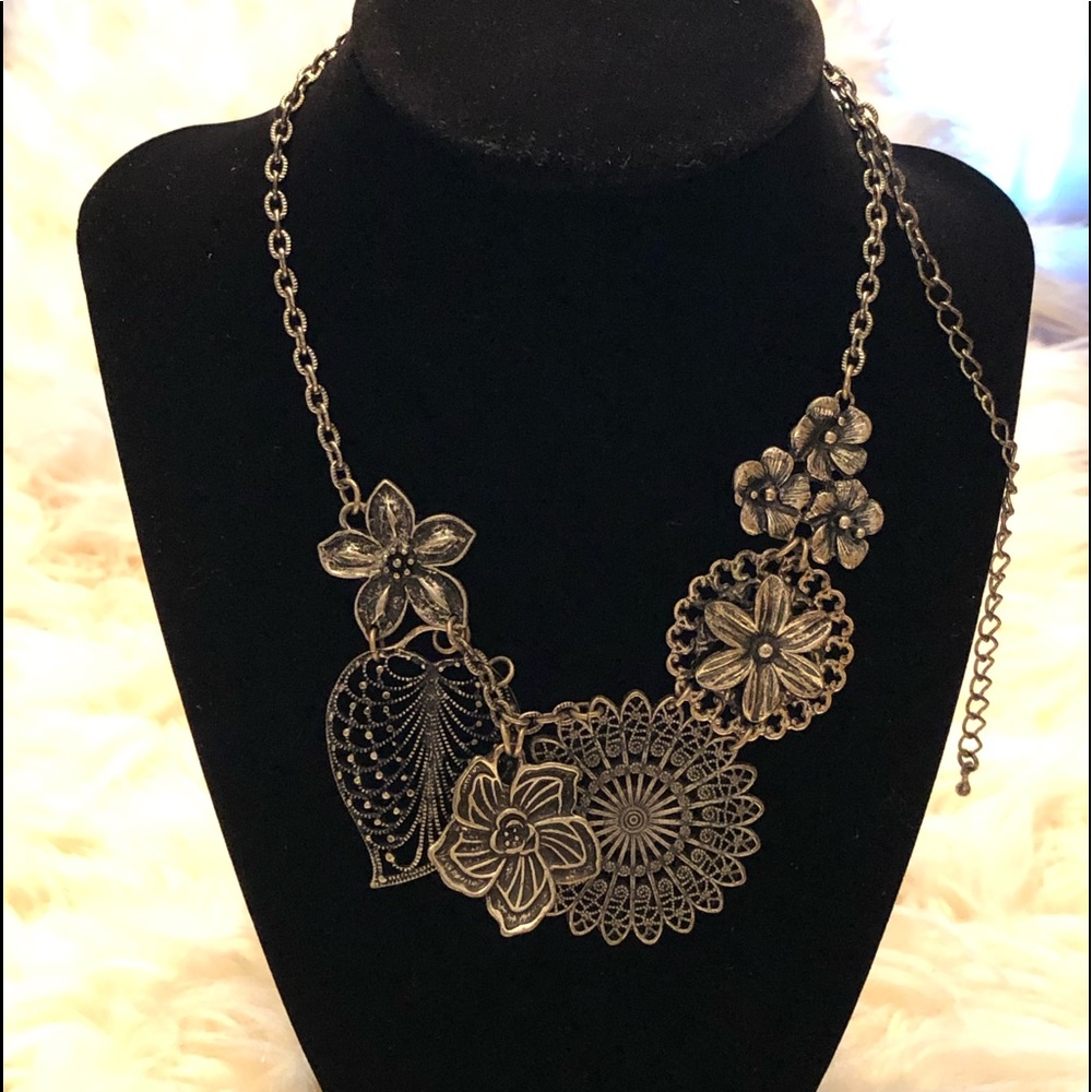 Premiere Designs Necklace